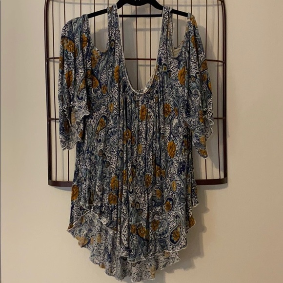 Free People Cold Shoulder Top - Picture 3 of 5